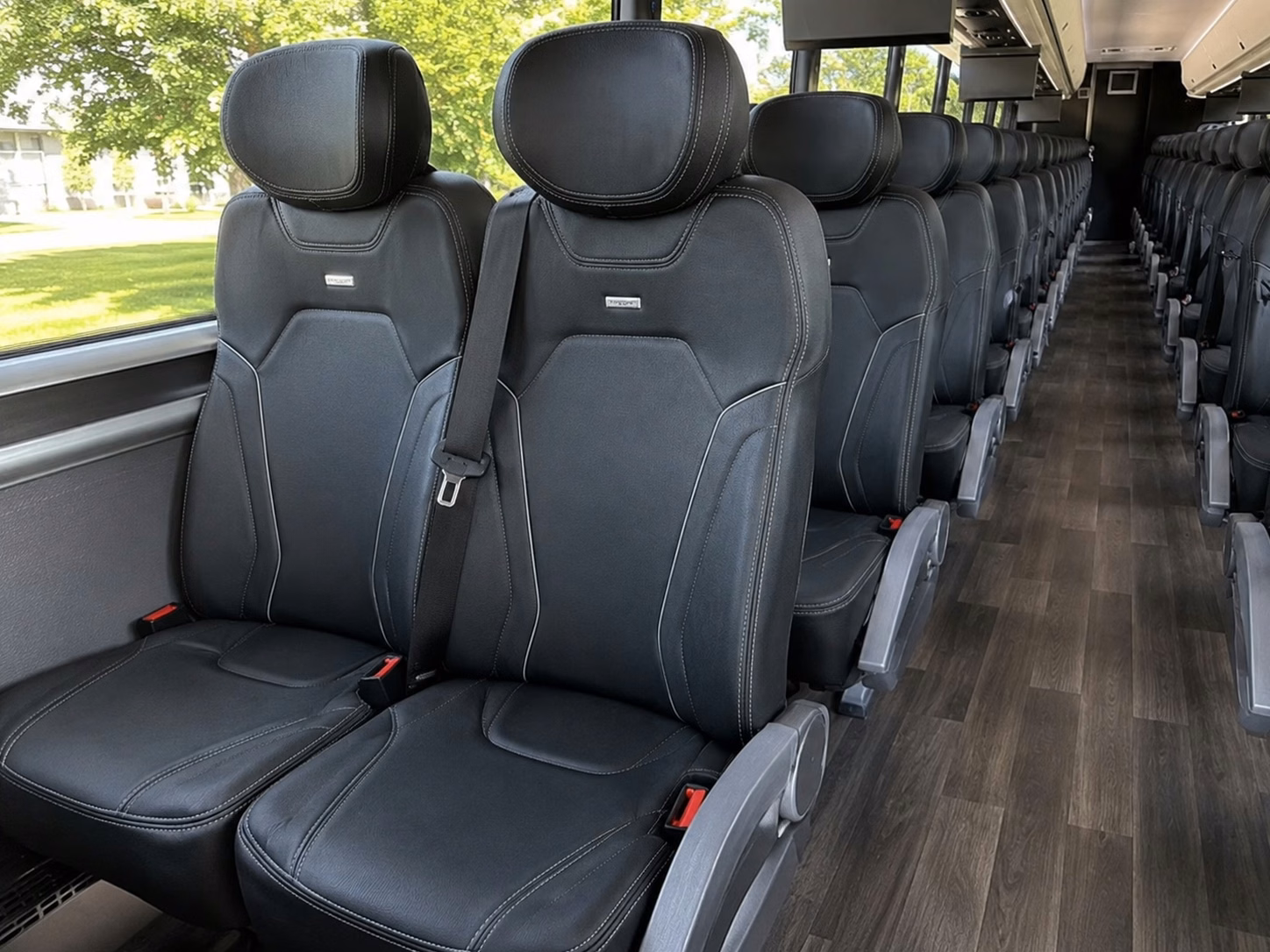 guest shuttle services between birmingham hotels and wedding venues